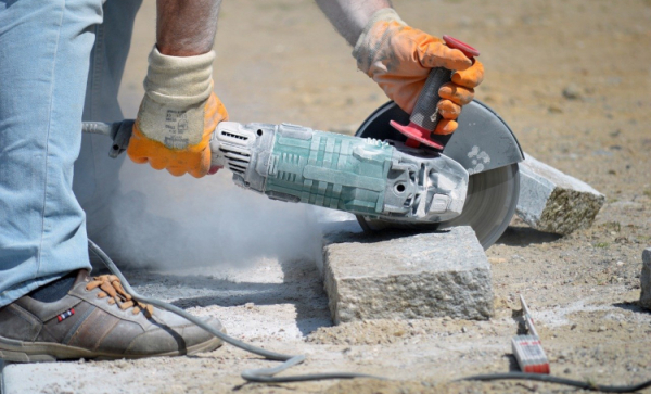 Tarcze diamentowe do betonu i żelbetu -skuteczne narzędzia do precyzyjnego cięcia i szlifowania